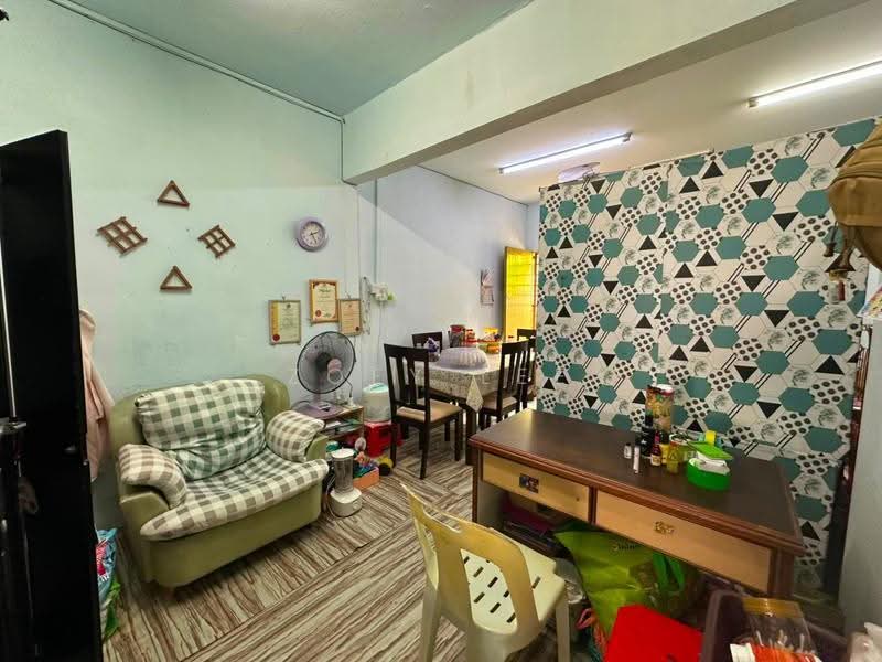 2-storey Terraced House for Sale in Taman Puteri Wangsa (Ulu Tiram) - Zoey Lee - Living Room - PropertyGuru.com.my