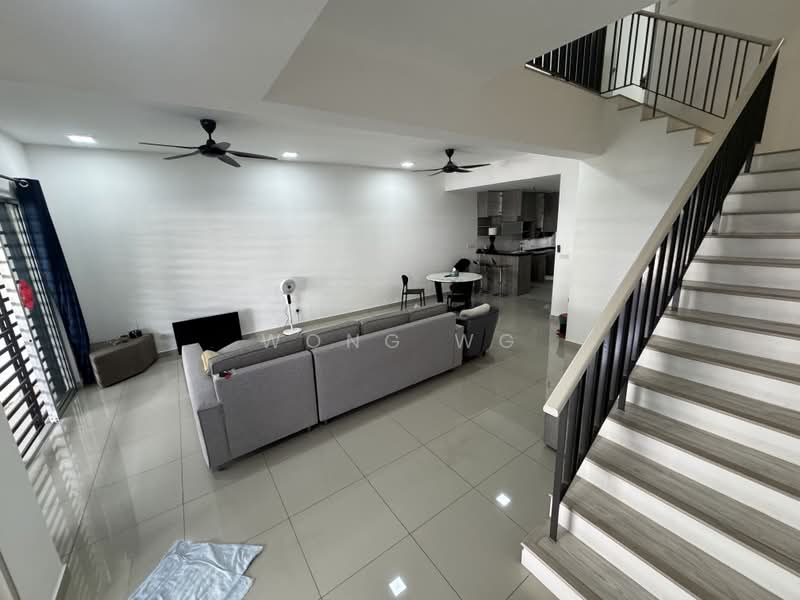Rumah Teres 2-Tingkat untuk Dijual di Rawang (Selangor) - Wong WG - Living Room - PropertyGuru.com.my