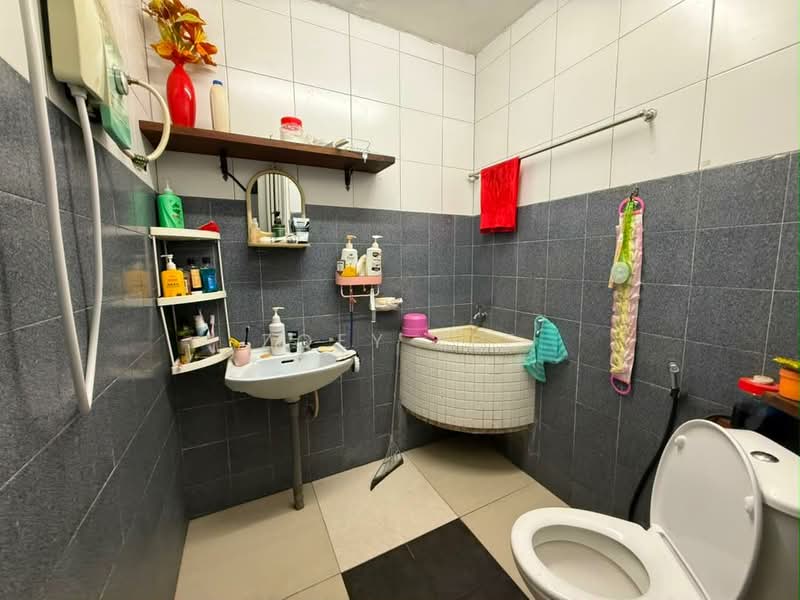 1-storey Terraced House for Sale in Taman Abad (Johor Bahru) - Zoey Lee - PropertyGuru.com.my