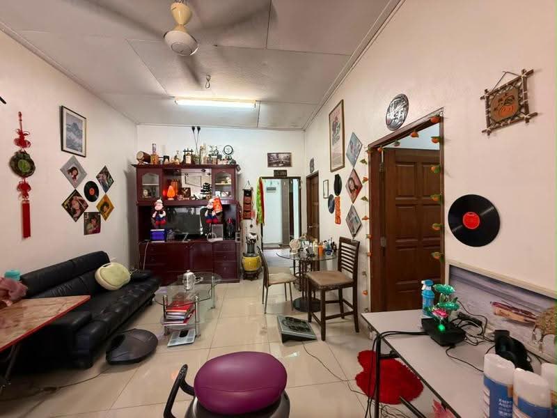 1-storey Terraced House for Sale in Taman Abad (Johor Bahru) - Zoey Lee - PropertyGuru.com.my