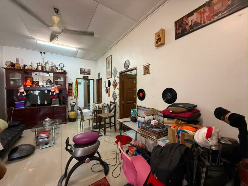 1-storey Terraced House for Sale in Taman Abad (Johor Bahru) - Zoey Lee - PropertyGuru.com.my