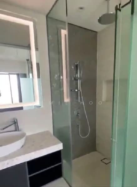 Service Residence for Sale at Star Residences One - Camie Hoo - Bathroom - PropertyGuru.com.my