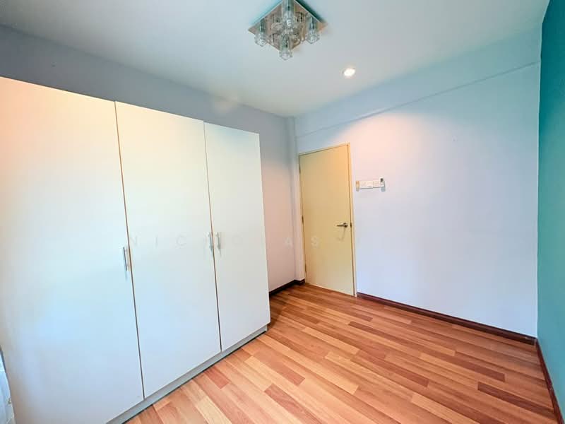 Townhouse for Sale in Seri Kembangan (Selangor) - Nicholas Lew - PropertyGuru.com.my