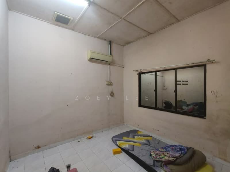 1-storey Terraced House for Sale in Taman Sri Skudai (Skudai) - Zoey Lee - Bedroom - PropertyGuru.com.my
