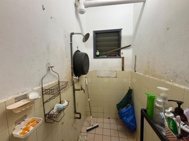 Pangsapuri untuk Dijual di Taman Tun Teja - Minnie Wong - Bathroom - PropertyGuru.com.my