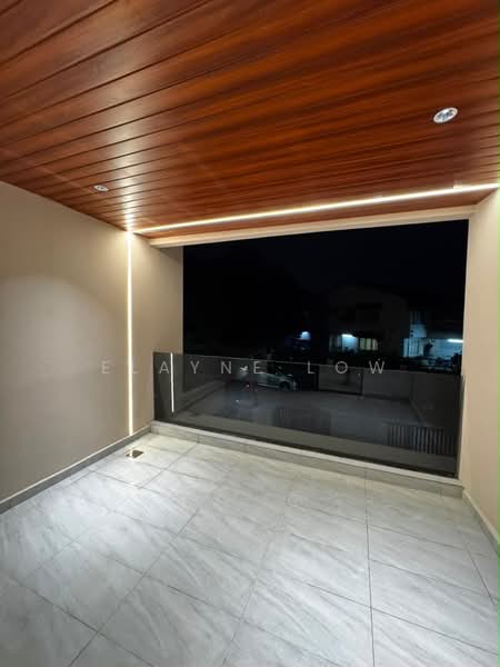 Rumah Teres 2-Tingkat untuk Dijual di Taman Pelangi (Johor Bahru) - Elayne Low - Balcony - PropertyGuru.com.my