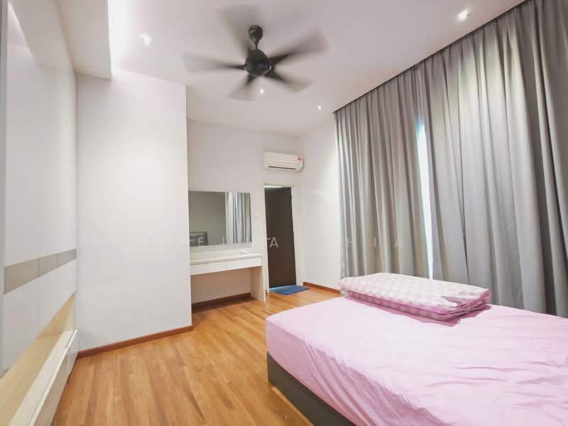 Semi-Detached House for Rent in Senibong Cove (Masai) - Stella Chia - Bedroom - PropertyGuru.com.my
