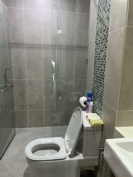 Kondominium untuk Disewa di Queens Residences Q1 @ Queens Waterfront - LISA OOI - Bathroom - PropertyGuru.com.my