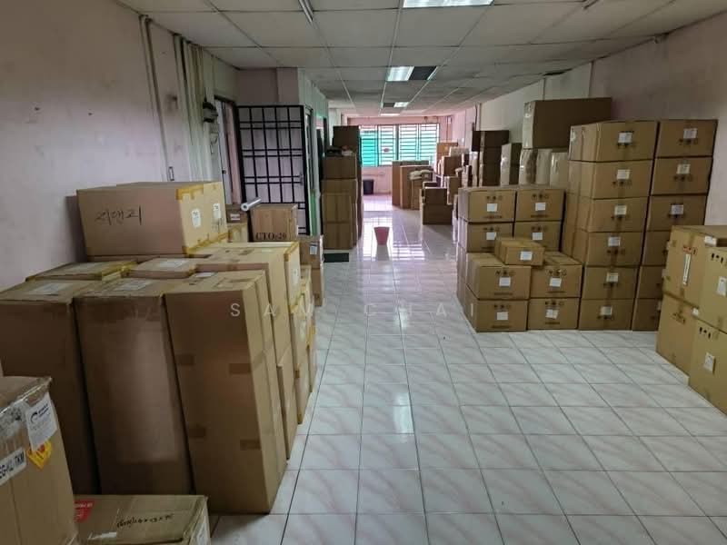 Shop / Office for Rent in Taman Johor Jaya (Johor Bahru) - Sam Chai - Interior - PropertyGuru.com.my