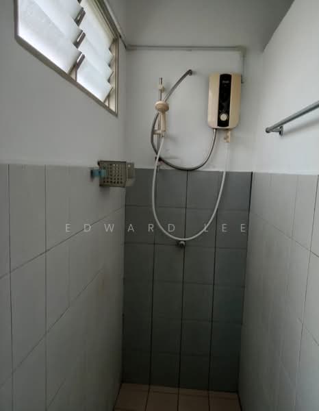 Apartment for Rent at I-Park Apartment - Edward Lee - Bathroom - PropertyGuru.com.my