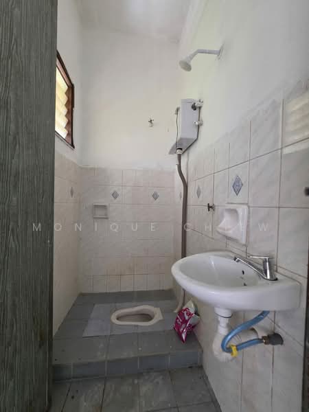2-storey Terraced House for Sale in Rawang Perdana 1 (Rawang) - Monique Chiew - Bathroom - PropertyGuru.com.my