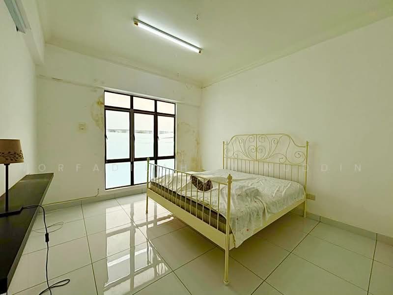 Kondominium untuk Dijual di Sri Alam Condominium - NORFADILAH ZAINUDDIN - Bedroom - PropertyGuru.com.my
