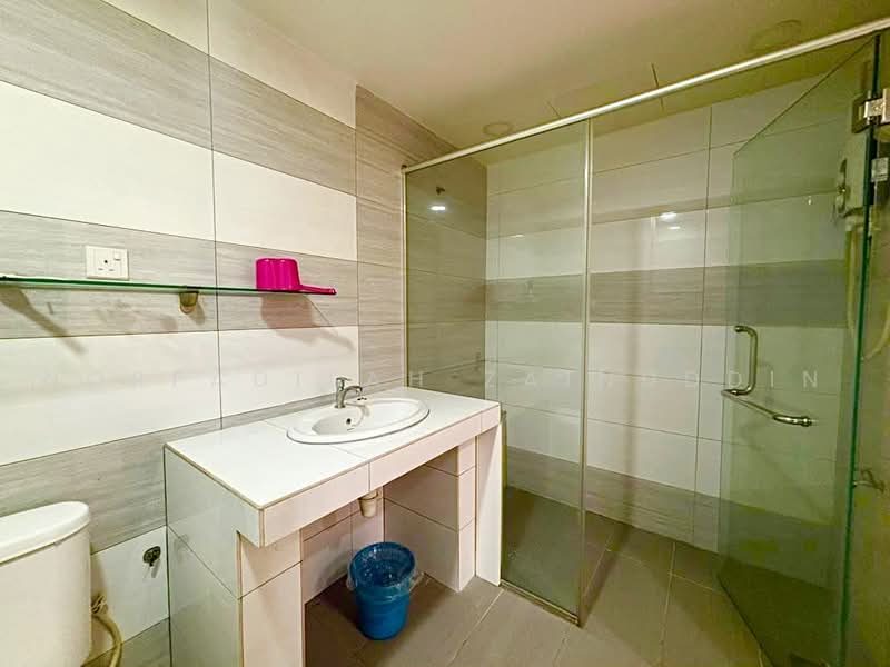 Kondominium untuk Dijual di Sri Alam Condominium - NORFADILAH ZAINUDDIN - Bathroom - PropertyGuru.com.my
