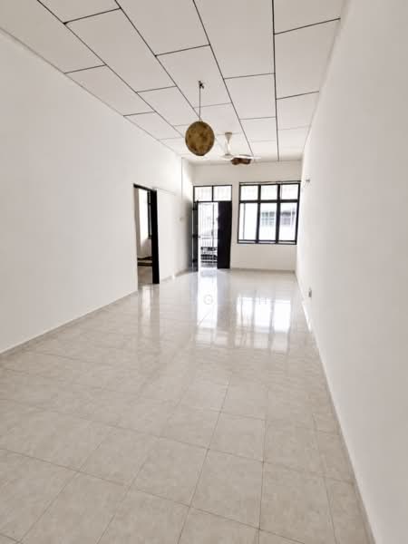 1-storey Terraced House for Sale in Taman Daya (Johor Bahru) - Ms Goh - Living Room - PropertyGuru.com.my