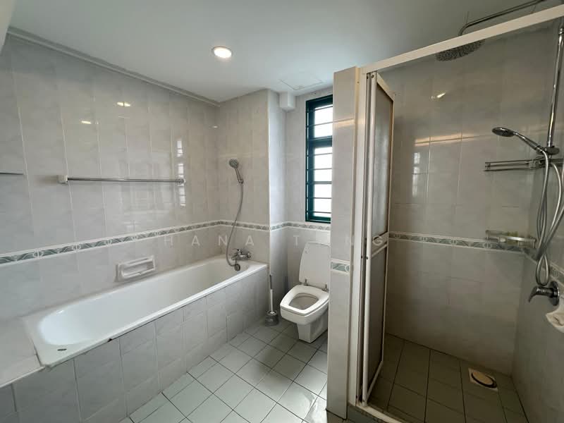Condominium for Rent at The Straits View Condominium - Hana Tang - Bathroom - PropertyGuru.com.my