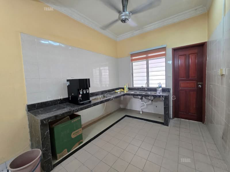 Terraced House for Sale in Bandar Botanic (Klang) - Chia Wai Yong - Kitchen - PropertyGuru.com.my