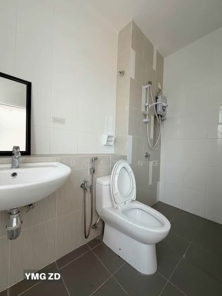 2-storey Terraced House for Sale in Setia Alam (Selangor) - Lucas Ng - Bathroom - PropertyGuru.com.my