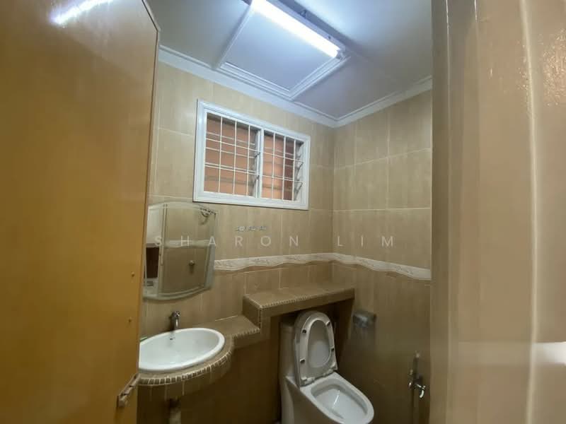 2-storey Terraced House for Sale in Usj 9 (Subang Jaya) - Sharon Lim - Bathroom - PropertyGuru.com.my