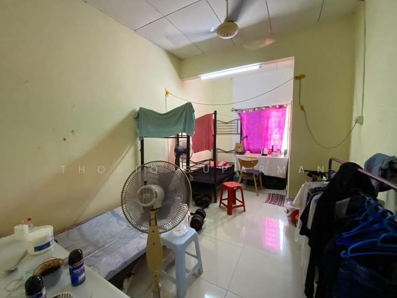 2-storey Terraced House for Sale in SS7 (Petaling Jaya) - Thoriq Suparman - Bedroom - PropertyGuru.com.my