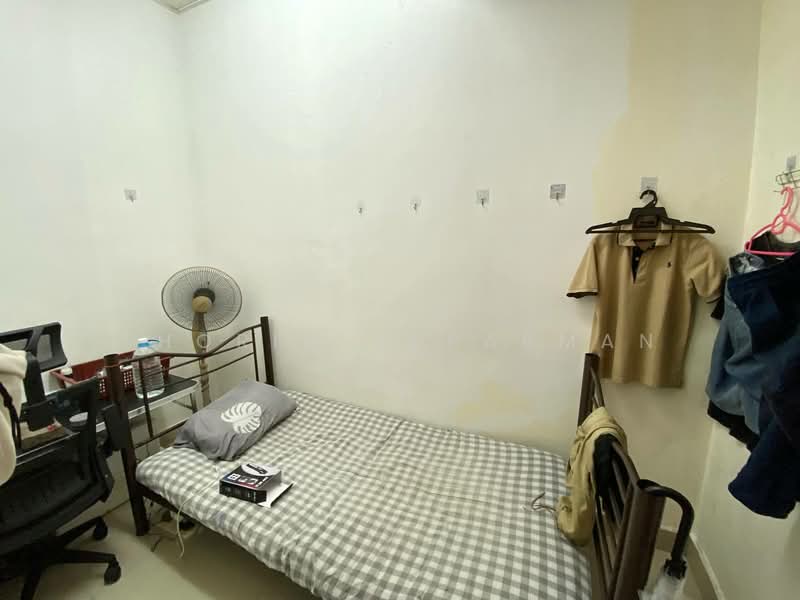 2-storey Terraced House for Sale in SS7 (Petaling Jaya) - Thoriq Suparman - Bedroom - PropertyGuru.com.my