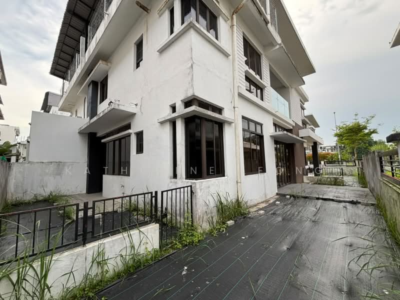 Semi-Detached House for Sale in Rawang (Selangor) - Katherine Leong - Exterior - PropertyGuru.com.my