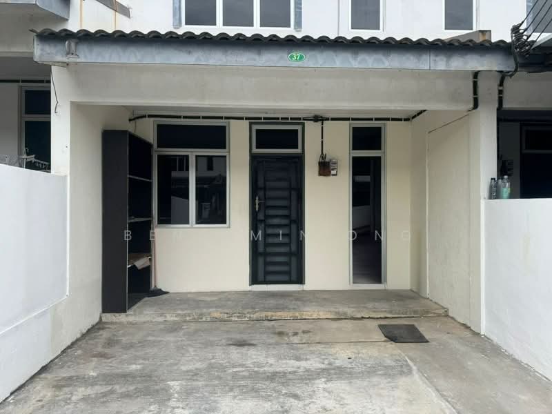 Rumah Teres 2-Tingkat untuk Dijual di Taman Mutiara Rini (Skudai) - Benjamin Ong - Exterior - PropertyGuru.com.my