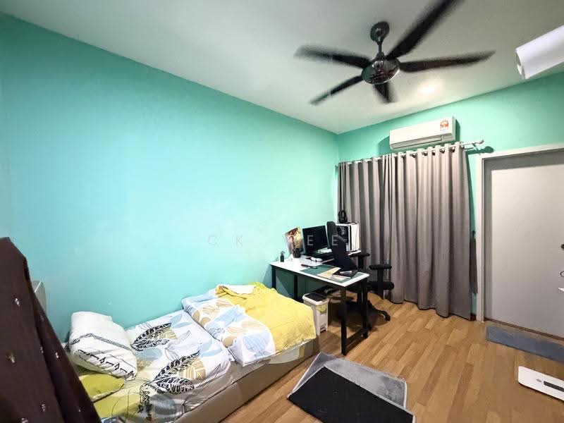 Rumah Teres untuk Dijual di Seri Jalil (Bukit Jalil) - CK Yee - Bedroom - PropertyGuru.com.my