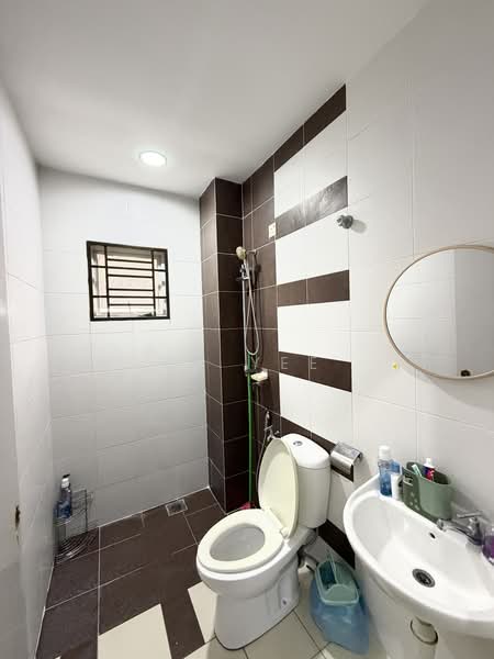 Rumah Teres untuk Dijual di Seri Jalil (Bukit Jalil) - CK Yee - Bathroom - PropertyGuru.com.my