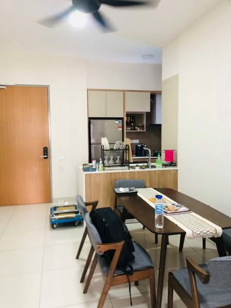 Service Residence for Sale at Millerz Square Serviced Residence - Vincent Yeoh - Dining Room - PropertyGuru.com.my