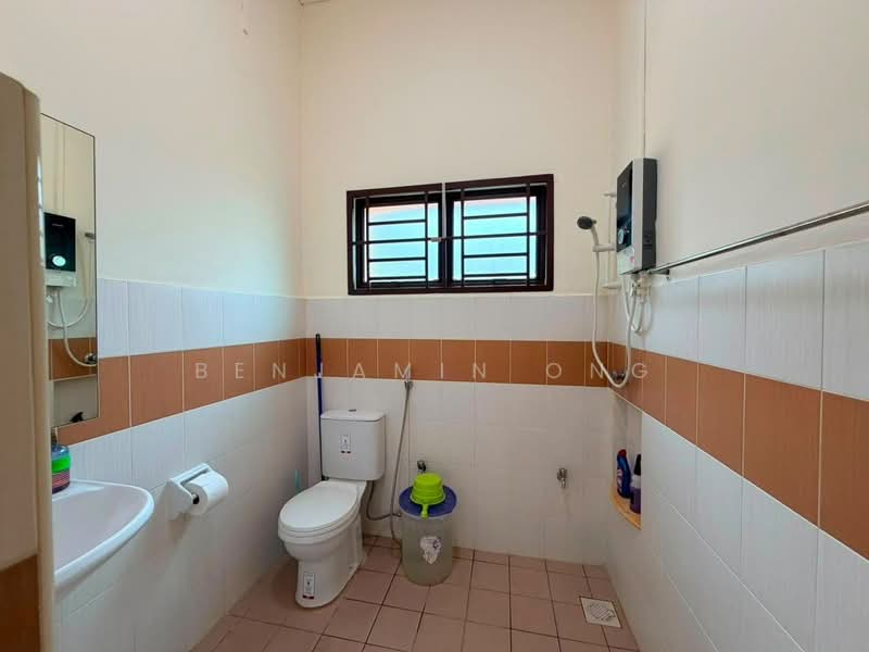 Semi-Detached House for Sale in Taman Nusa Idaman (Iskandar Puteri (Nusajaya)) - Benjamin Ong - Bathroom - PropertyGuru.com.my