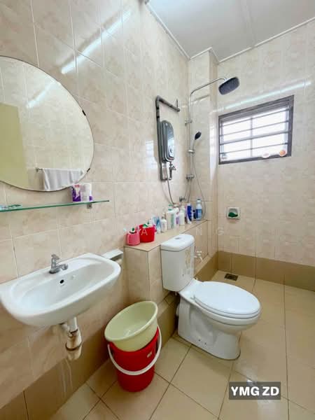 2-storey Terraced House for Sale in Bandar Bukit Tinggi 2 (Klang) - Lucas Ng - Bathroom - PropertyGuru.com.my