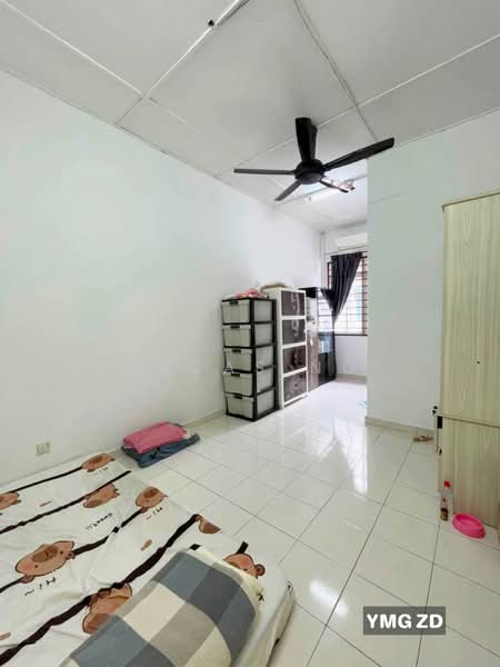 2-storey Terraced House for Sale in Bandar Bukit Tinggi 2 (Klang) - Lucas Ng - Bedroom - PropertyGuru.com.my