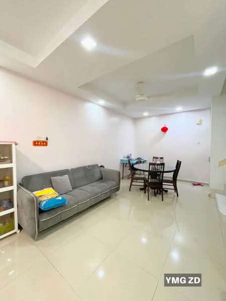 2-storey Terraced House for Sale in Bandar Bukit Tinggi 2 (Klang) - Lucas Ng - Living Room - PropertyGuru.com.my