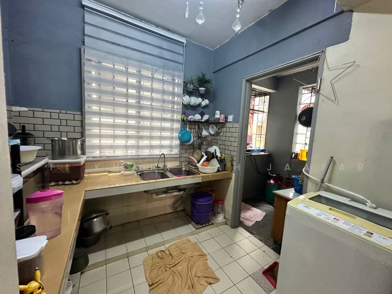 Apartment for Sale at Pangsapuri Salvia - SITI KHAIRIYAH JAAFAR - Kitchen - PropertyGuru.com.my