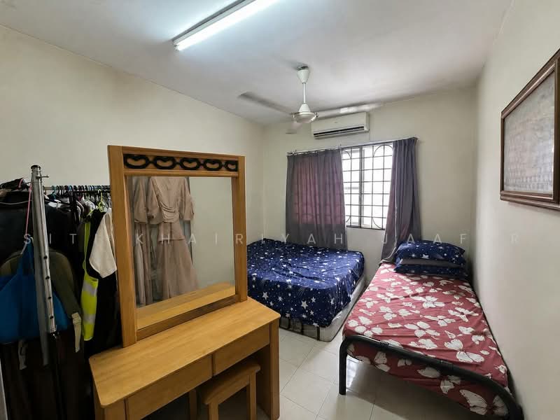 Apartment for Sale at Pangsapuri Salvia - SITI KHAIRIYAH JAAFAR - Bedroom - PropertyGuru.com.my