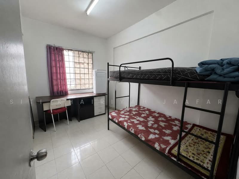Apartment for Sale at Pangsapuri Salvia - SITI KHAIRIYAH JAAFAR - Bedroom - PropertyGuru.com.my