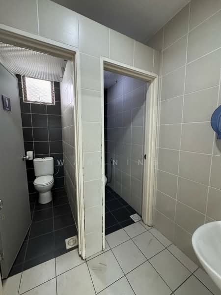Kilang untuk Dijual di Johor Bahru (Johor) - Wan Ning - Bathroom - PropertyGuru.com.my