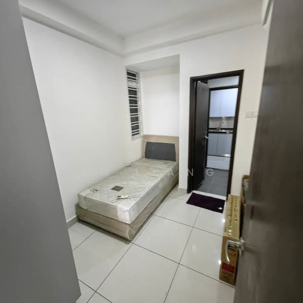 Kediaman Servis untuk Disewa di KSL Residence @ Daya - Ah Liang - Bedroom - PropertyGuru.com.my