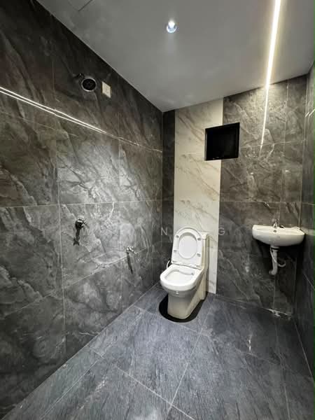 Rumah Teres 2-Tingkat untuk Dijual di Taman Pelangi (Johor Bahru) - Wan Ning - Bathroom - PropertyGuru.com.my
