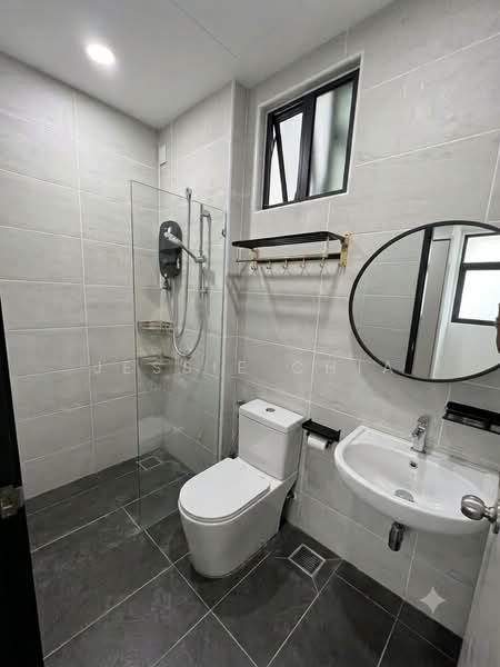 Kediaman Servis untuk Disewa di B11 Parkland Residence - Jessie Chia - Bathroom - PropertyGuru.com.my