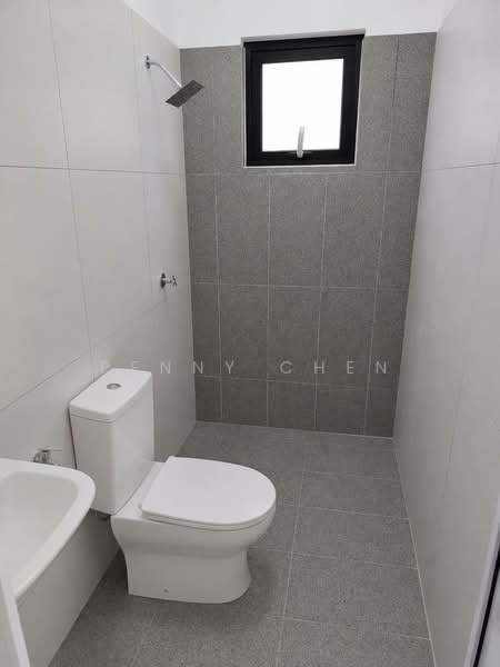 Bungalow House for Sale in Menglembu (Perak) - PENNY CHEN - Bathroom - PropertyGuru.com.my