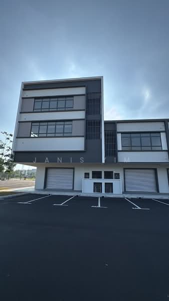 Shop / Office for Rent in Bandar Tropicana Aman (Telok Panglima Garang) - Janis Yim - Exterior - PropertyGuru.com.my