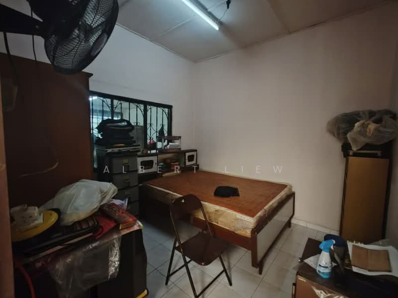 Rumah Teres 1-Tingkat untuk Dijual di Skudai (Johor) - Albert Liew - Bedroom - PropertyGuru.com.my