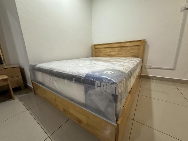 Kediaman Servis untuk Disewa di Pacific Star - Jeff Ng - Bedroom - PropertyGuru.com.my