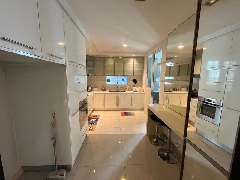 Condominium for Sale at Kiaramas Ayuria - Edward Yap - Kitchen - PropertyGuru.com.my