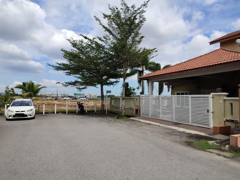 Rumah Berkembar untuk Dijual di Taman Mutiara Bukit Raja 2 (Kapar) - Hannee Tay - Exterior - PropertyGuru.com.my