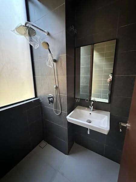 Rumah Teres 2-Tingkat untuk Disewa di Puteri Harbour (Iskandar Puteri (Nusajaya)) - Leslie Wong - Bathroom - PropertyGuru.com.my