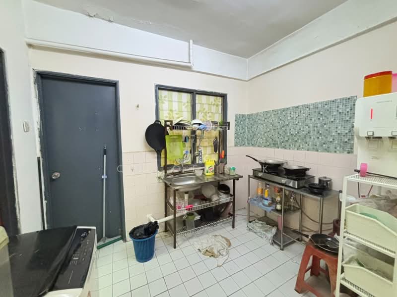 Apartment for Sale at Taman Tun Teja - Chloe Kok - Kitchen - PropertyGuru.com.my