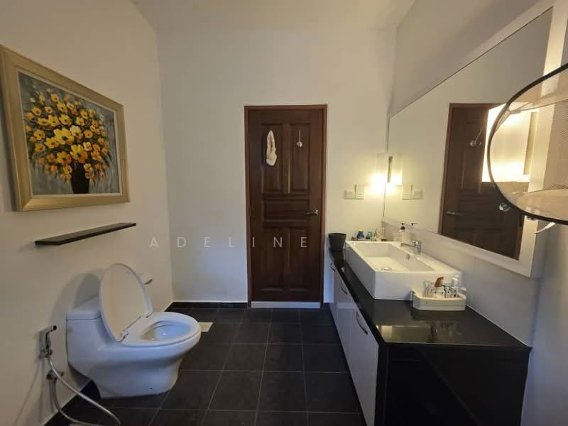 Bungalow House untuk Dijual di Leisure Farm (Gelang Patah) - Adeline Lee - Bathroom - PropertyGuru.com.my
