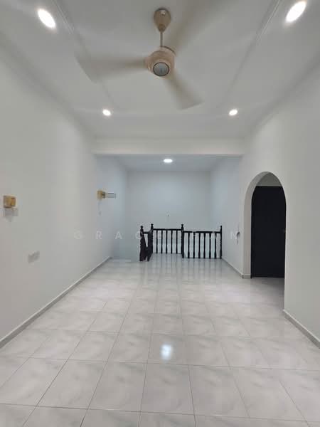 Rumah Berkembar untuk Dijual di Taman Sri Kluang (Kluang) - Grace Fan - PropertyGuru.com.my
